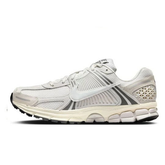 Nike Vomero 5 'Platinum Tint'
